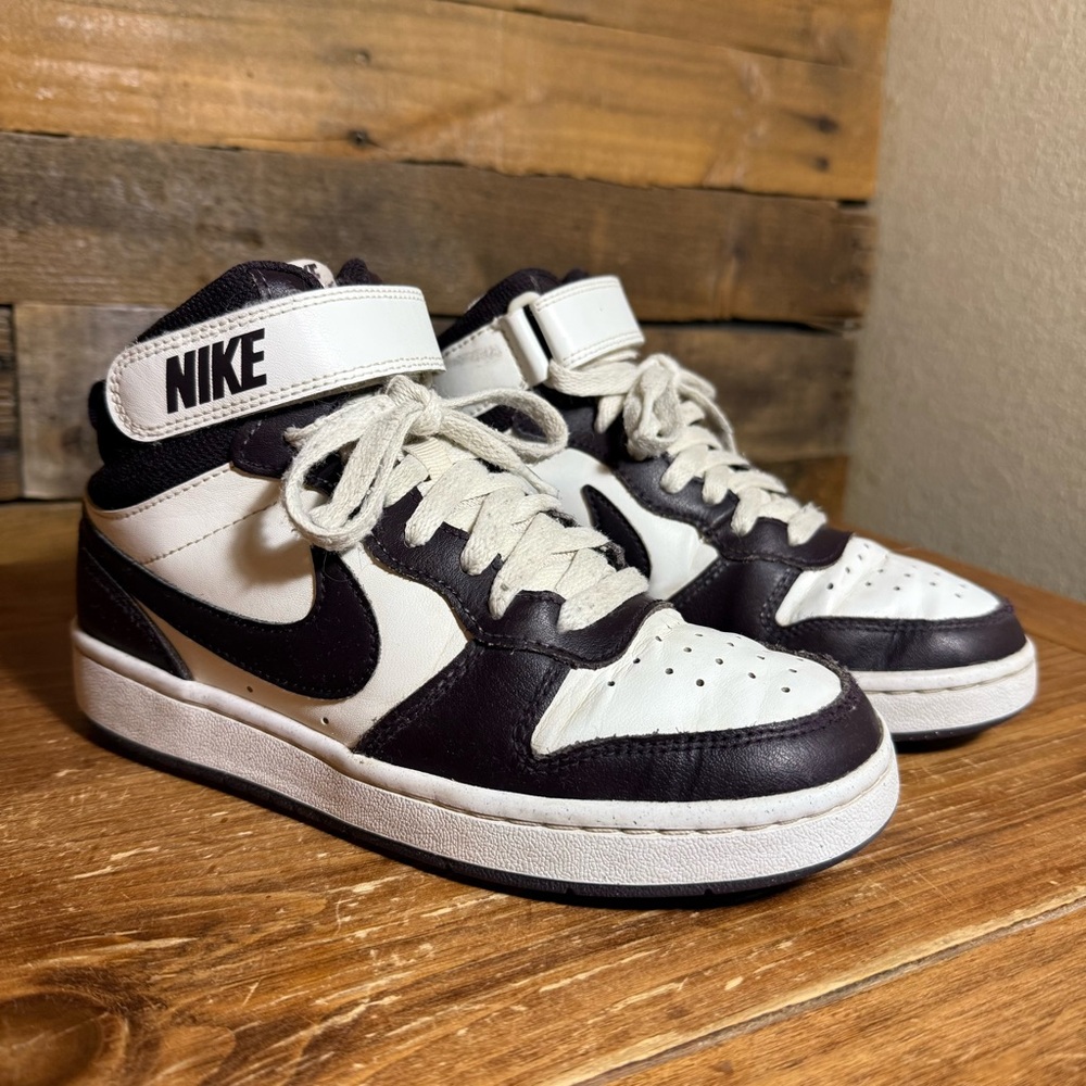 Nike Court Borough Mid 2 Kids Shoes White & Black CD7782-126 Size 3.5Y - Picture 2 of 11